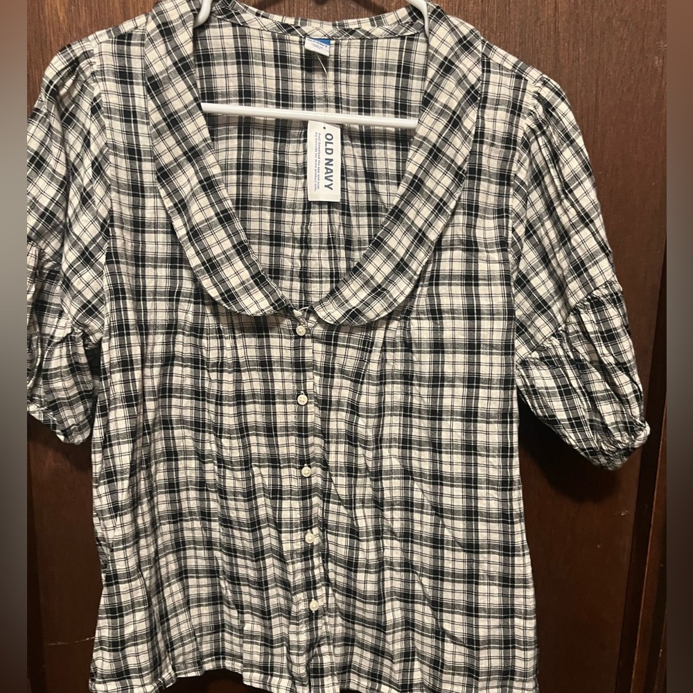 NWT Old Navy collard plaid blouse